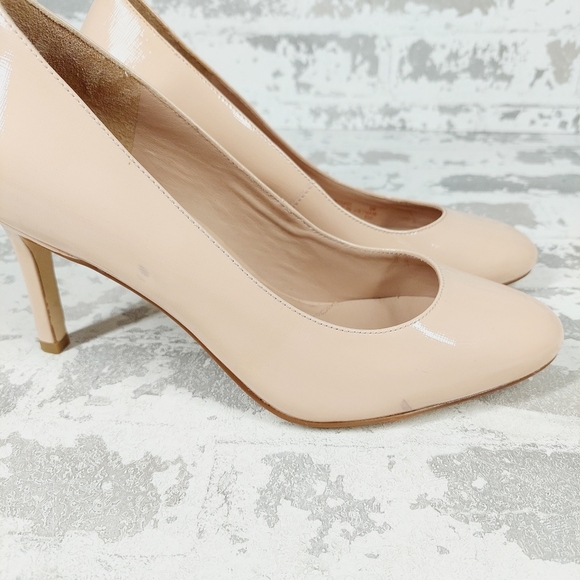 New Cole Haan  Gabbie   Patent Leather Cream Almond Toe Pumps I715 - Picture 8 of 13